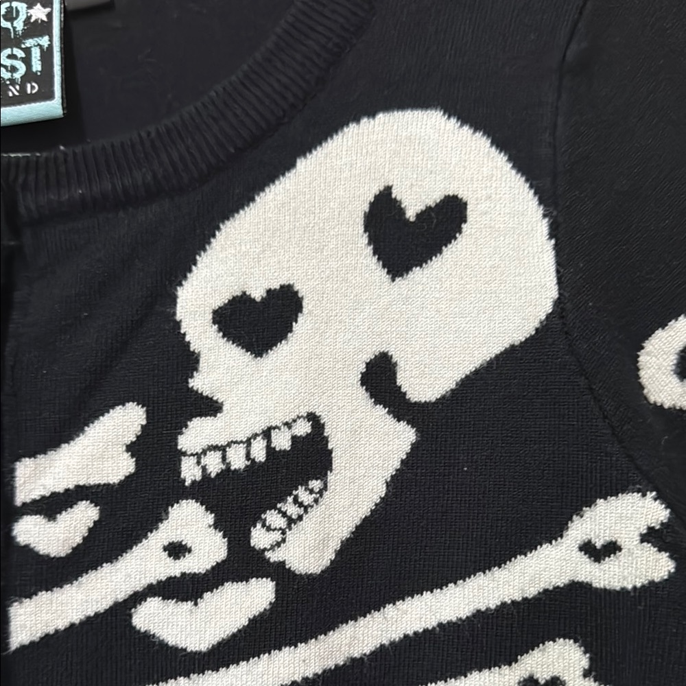 Black Cardigan with Unique Design - Picture 6 of 12